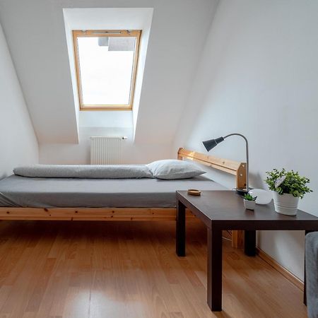 Viola Apartment Будапеща Екстериор снимка