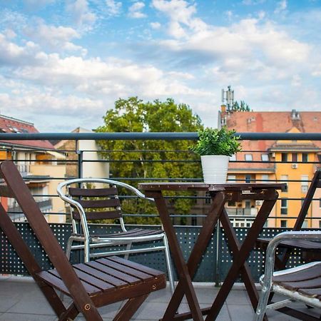Viola Apartment Будапеща Екстериор снимка
