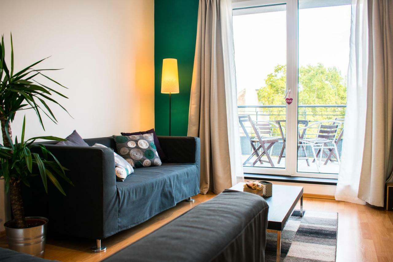 Viola Apartment Будапеща Екстериор снимка